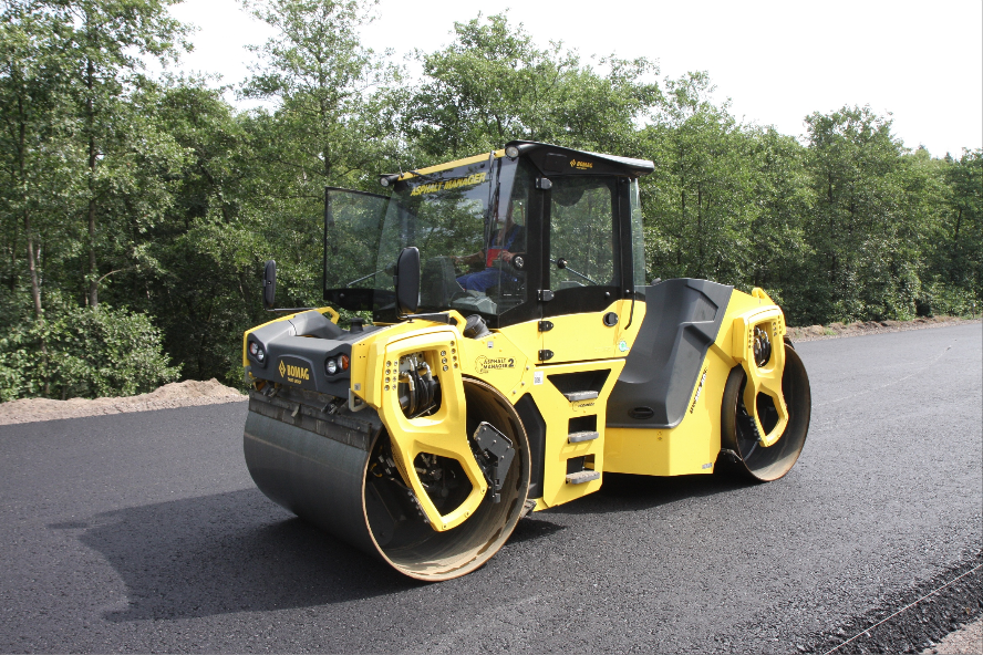The new highway class BW206AD-5 from BOMAG is designed to put more impact surface area in contact with the asphalt.