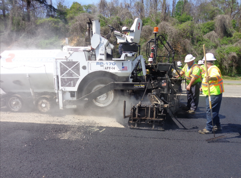 The Boxley crew had a number of triangles and changing widths to pave on this segmented project, but they communicated well and worked together the way a veteran crew should.