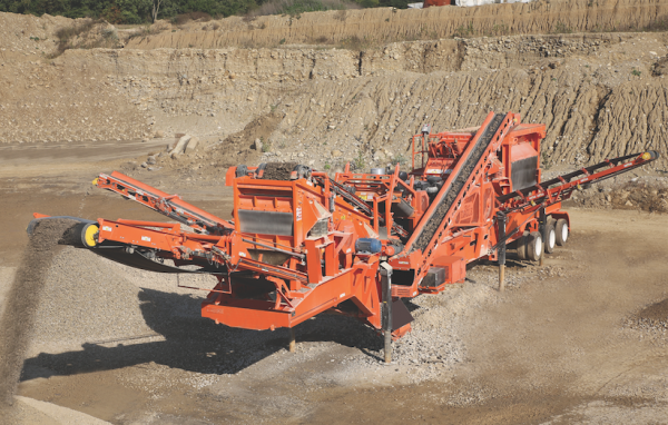 The RapiDeploy portable crusher from Eagle Crusher has built-in, retractable conveyors, and a hydraulic lift and leveling system to enable quick set-up and tear-down.