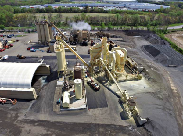 Plant Manager Chris Jennings shared that they use a single Komatsu loader to feed the system for the two plants, which also lowers their cost to produce. Decisions are focused on keeping costs down for production and the customer. “American Asphalt Company is committed to making the customer service experience its number one priority.”