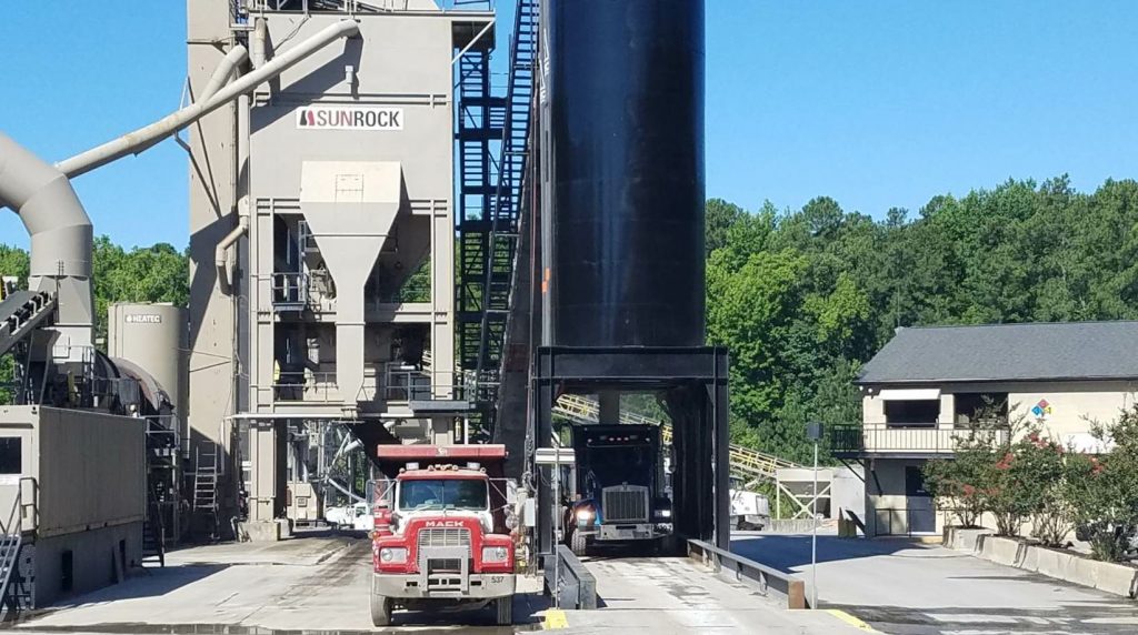 Today, the company has six active asphalt plants, with a seventh in progress. This photo shows Sunrock’s Astec Double Barrel near Raleigh–Durham International Airport.