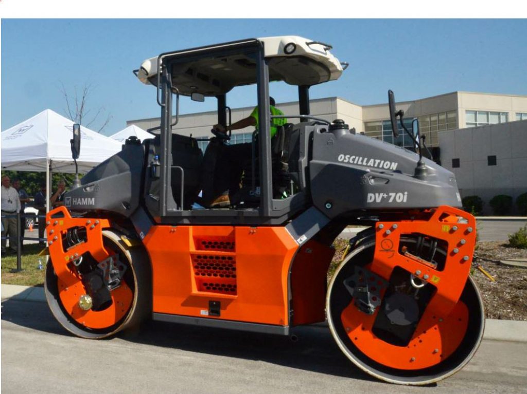 The DV+ 70i compactor from Hamm