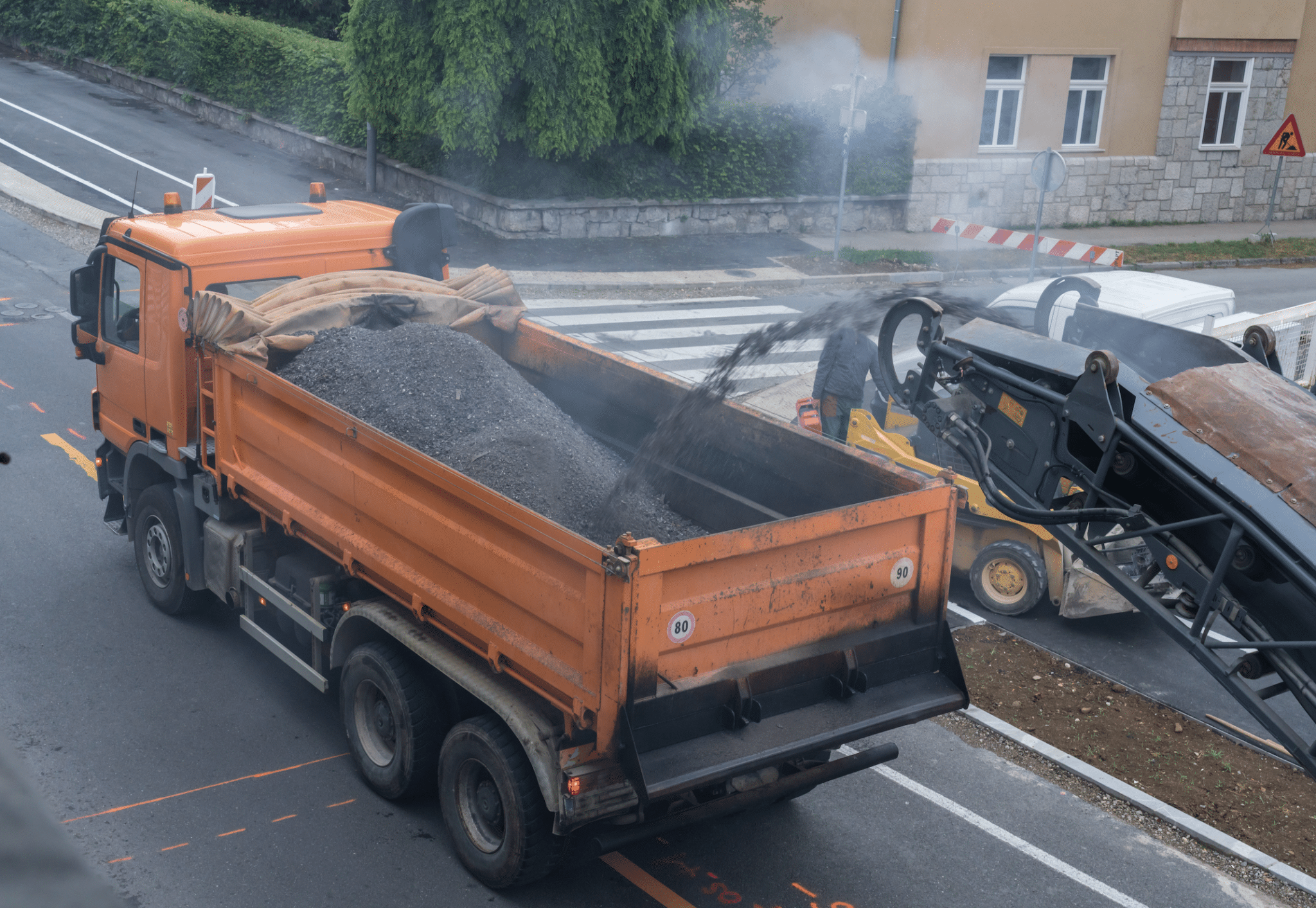 According to FHWA’s “User Guidelines for Waste and Byproduct Materials in Paving Construction,” from FHWA, roadway milling produces over 45 million tons of RAP in the U.S. annually. Photo courtesy of Sripath Technologies